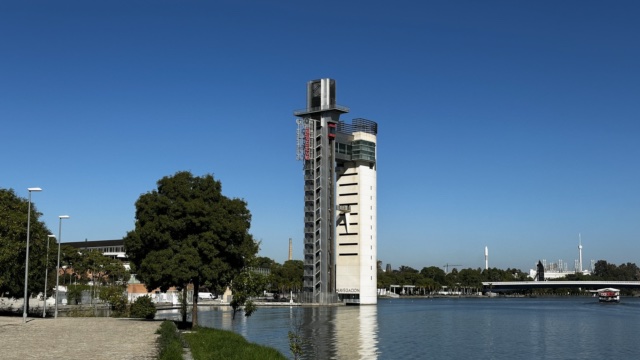 Citywalk - Sevilla-Nord: Der Torre Schindler