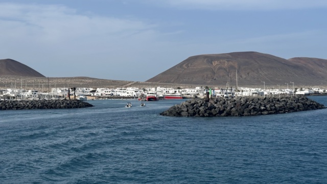 Hafeneinfahrt auf La Graciosa Hafeneinfahrt auf La Graciosa