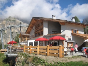 Col Pradat-Hütte