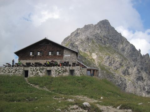 Fiderepass-Hütte