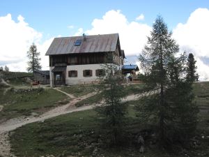 Rifugio Croda Da Lago