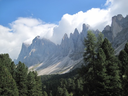 Von der Seceda über die Pana-Scharte zur Raschötzhütte