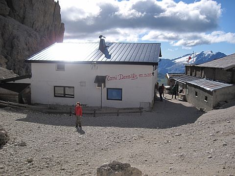 Toni-Demetz-Hütte